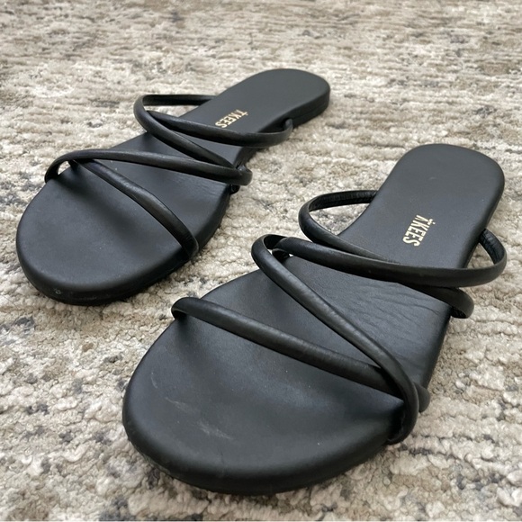 Tkees Sloane Sandals Strappy Black Leather Size 7 - Picture 2 of 7